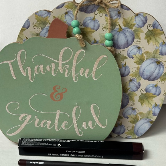 MAC Cosmetics Plum Lip Pencil “Nightmoth” NIB - Picture 4 of 4